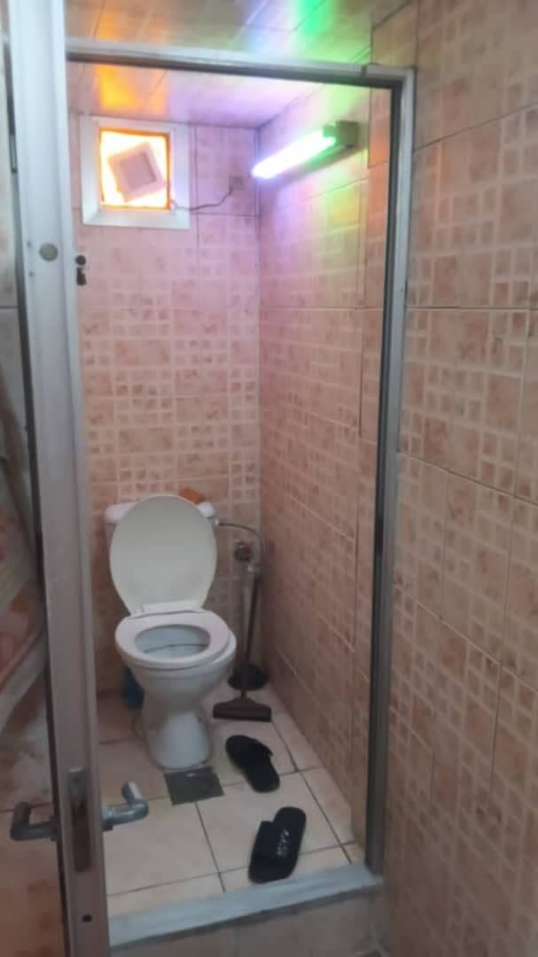 Well-ventilated, Bright Apartment for Sale in Al-Sina'a, Damascus - 80sqm - Photo 3