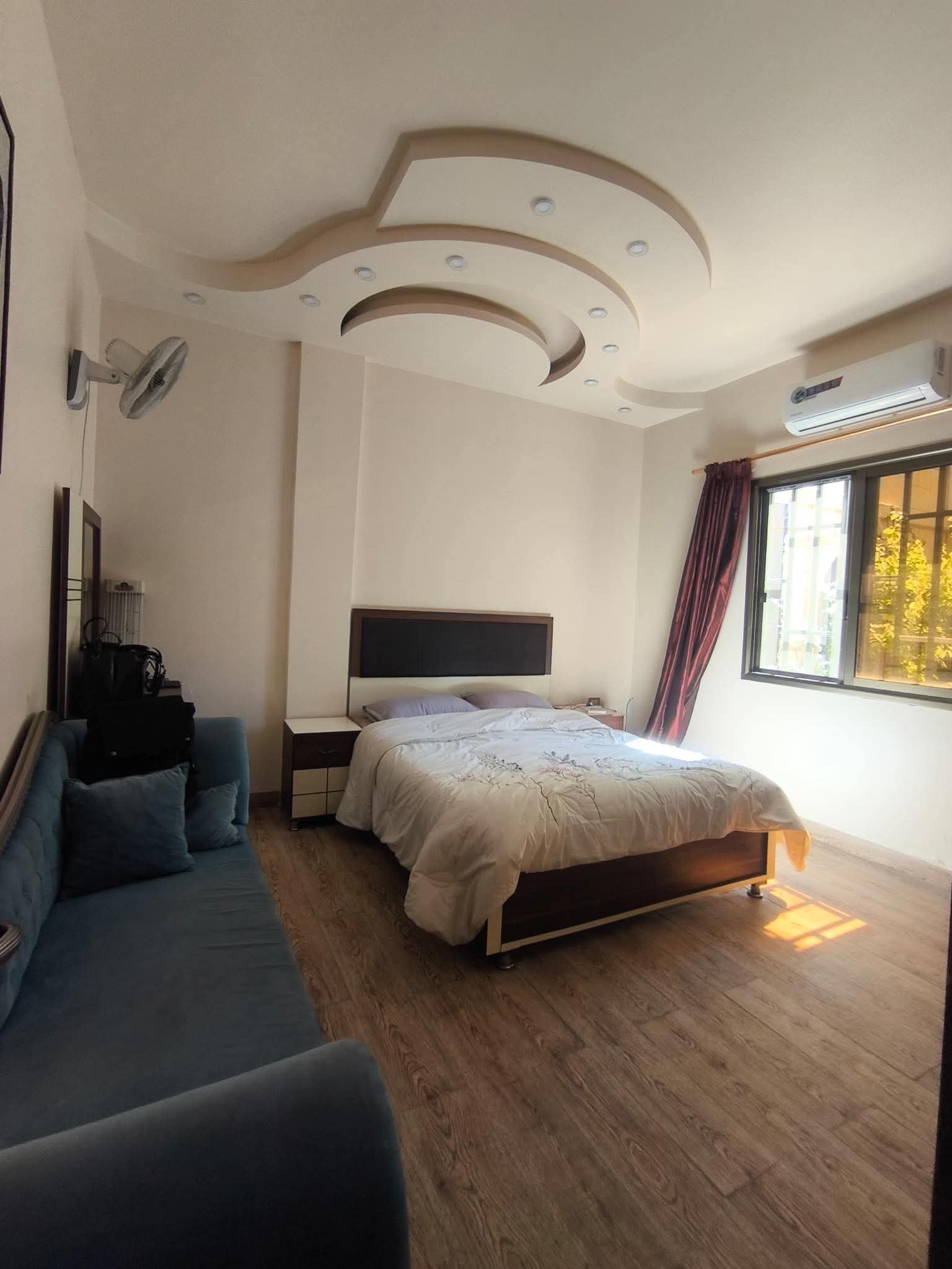 Property gallery thumbnail