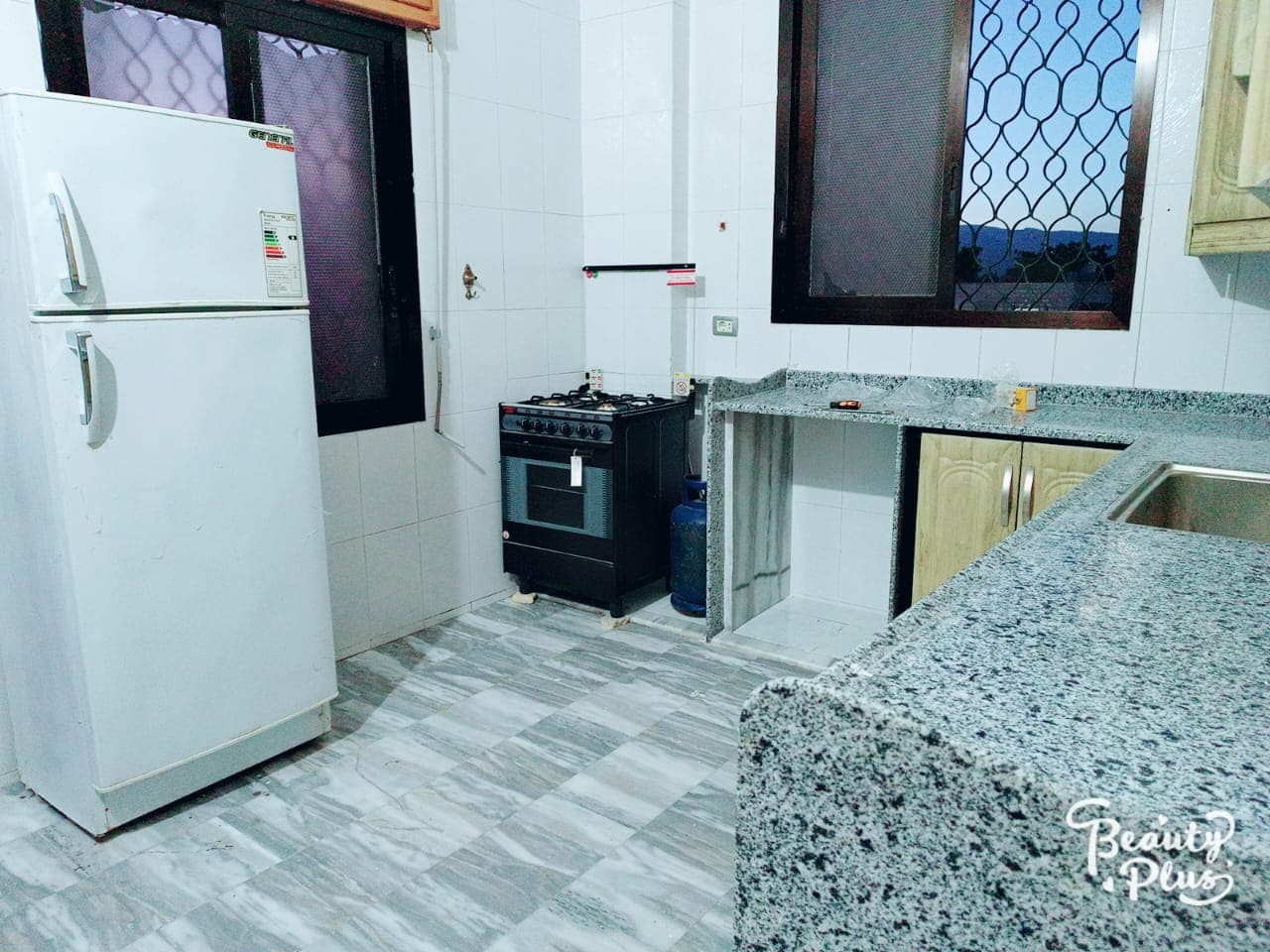 Spacious, Well-ventilated, doublex finishing - Image 5