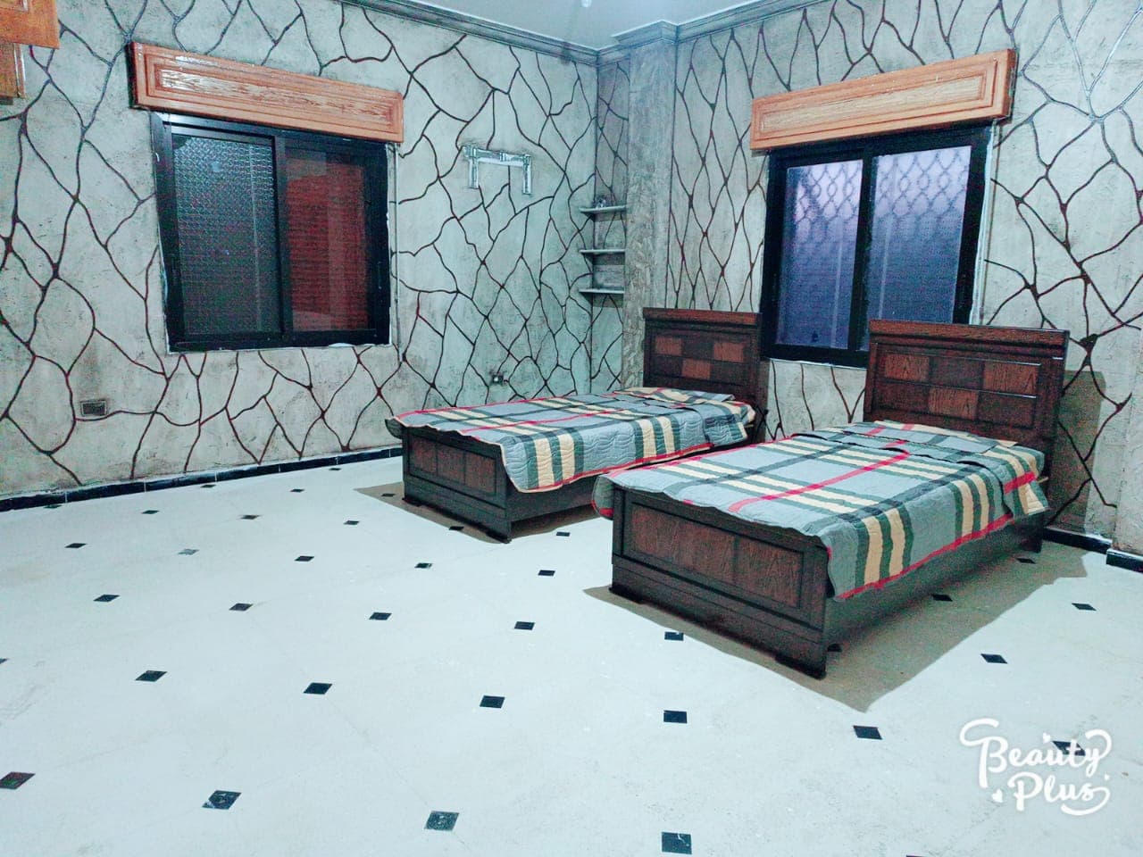Spacious, Well-ventilated, doublex finishing - Image 10