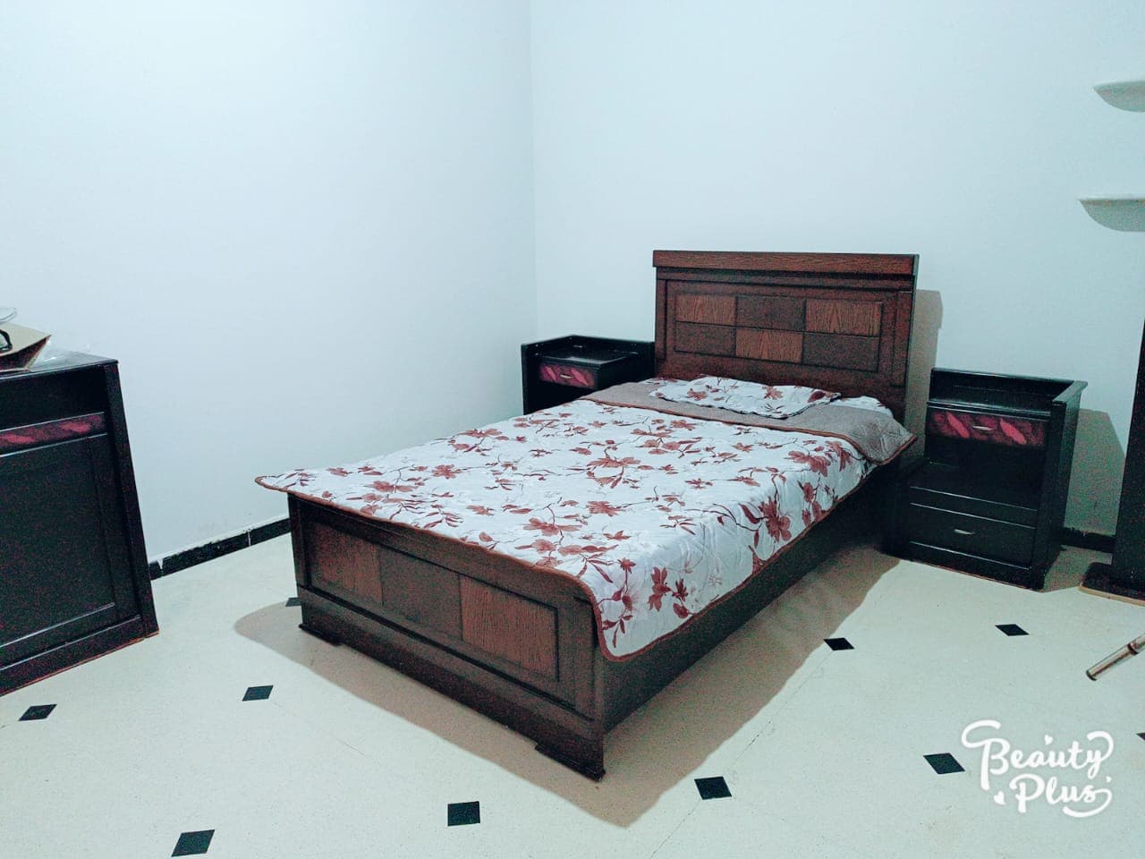 Spacious, Well-ventilated, doublex finishing - Image 11