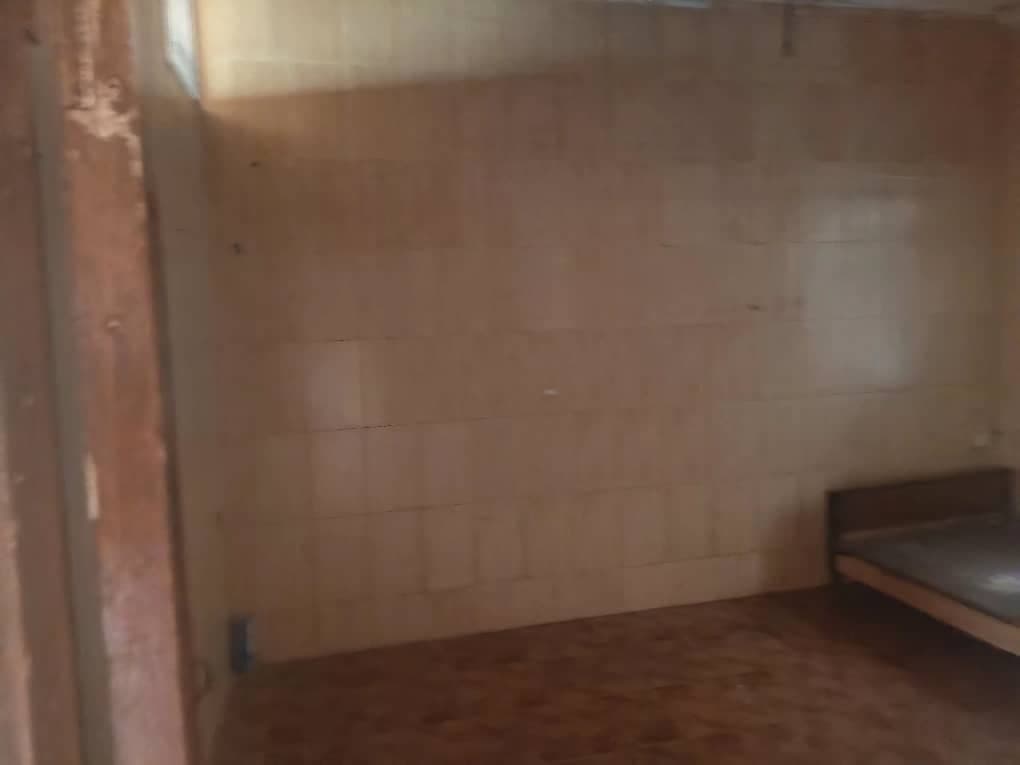 Green Title Deed, Well-ventilated Chalet for Sale in Al-Muntar, Tartus - 70sqm - Photo 5