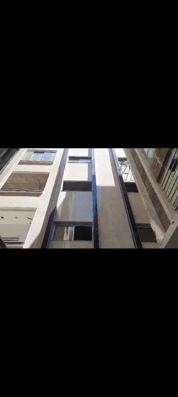Apartment for Sale in Al-Muhajirin - Al-Sikka Area, Damascus - 145sqm - Photo 2